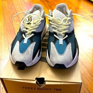 YEEZY BOOST 700 Waverunner Men